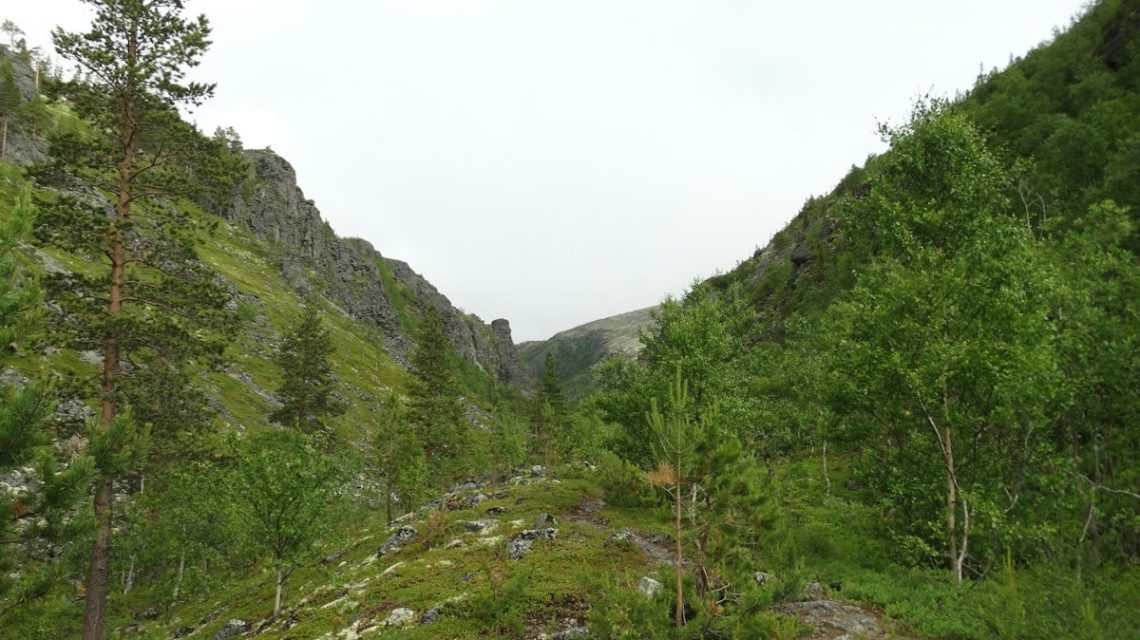 Aku-Aku Gorge